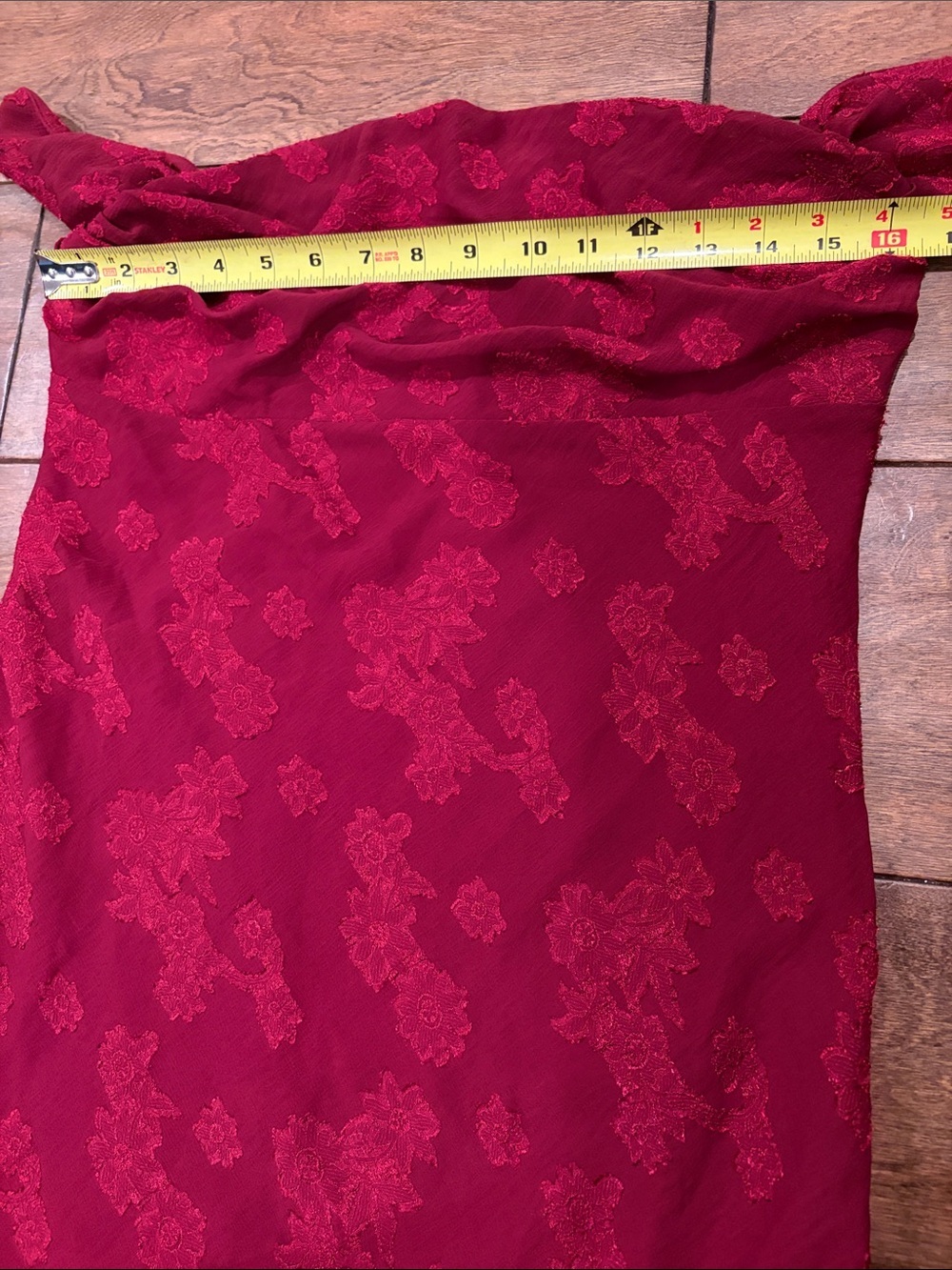 Princess Polly Azura Burn Out Burgundy Maxi Dress    Size :8 - Picture 9 of 12